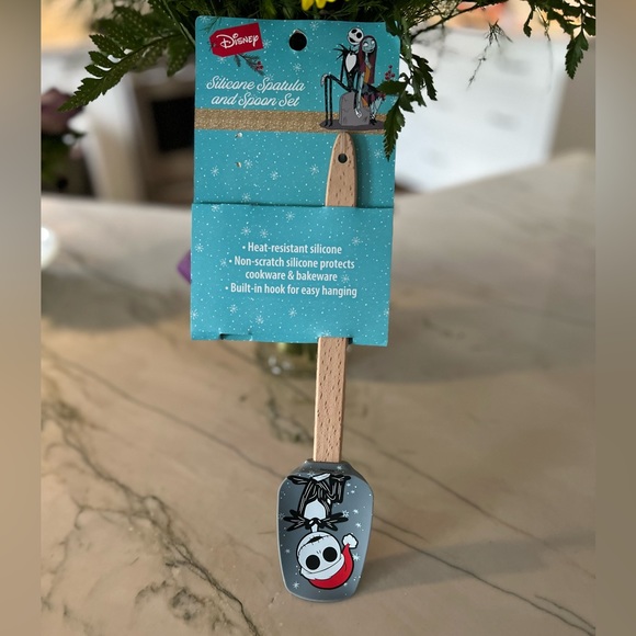 Disney The Nightmare Before Christmas silicone spatula NWT - Picture 1 of 2